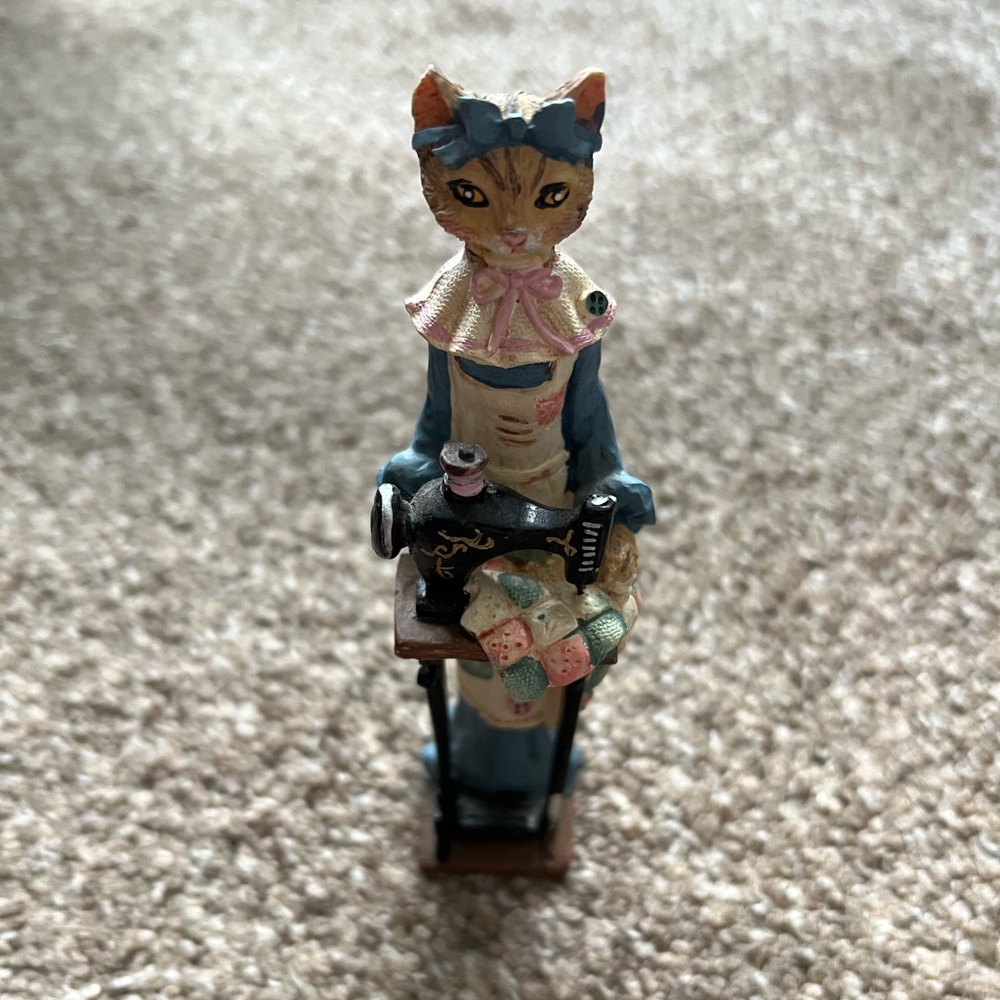 *Damaged* Vintage Kitty Cat Seamstress Sewing Figurine Ceramic? Long / Tall Cute